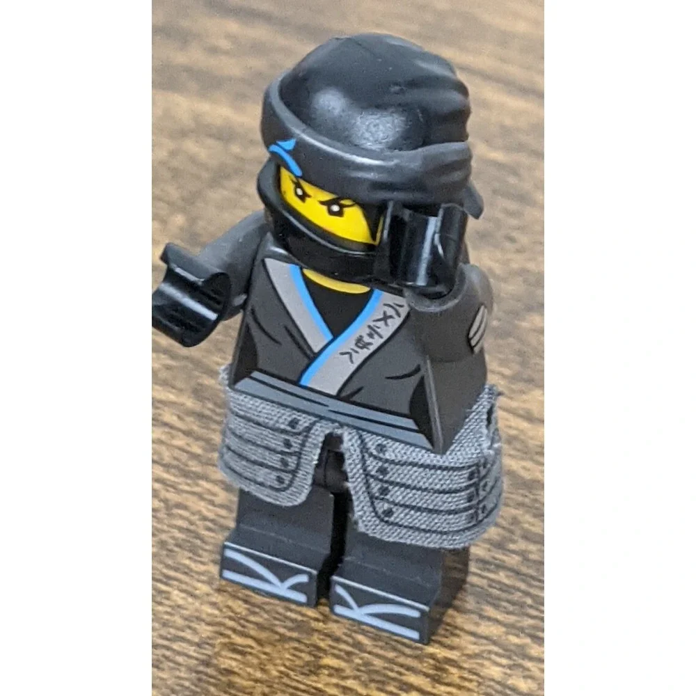 LEGO Ninjago Nya Minifigure Black Ninja Outfit with Mask &‎ Fabric Armor - Picture 4 of 6
